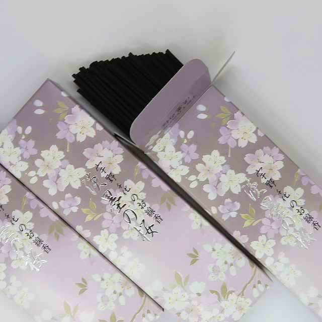宇野千代の線香「淡墨の桜」（桐箱浮き蝋燭セット）